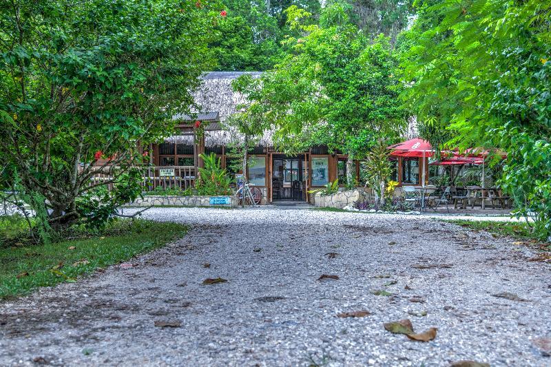 Hotel Jaguar Inn Tikal Exterior foto